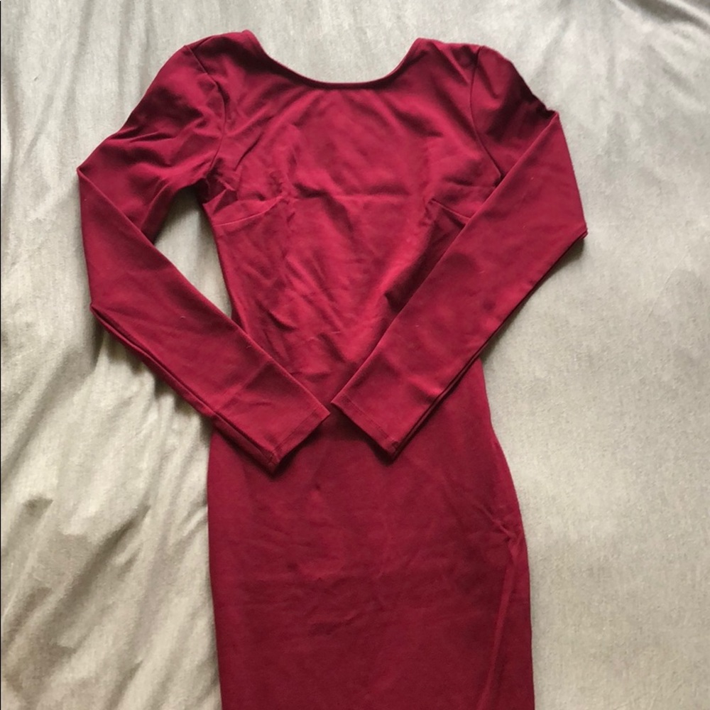Burgundy Lulus midi dress (size small) NWT